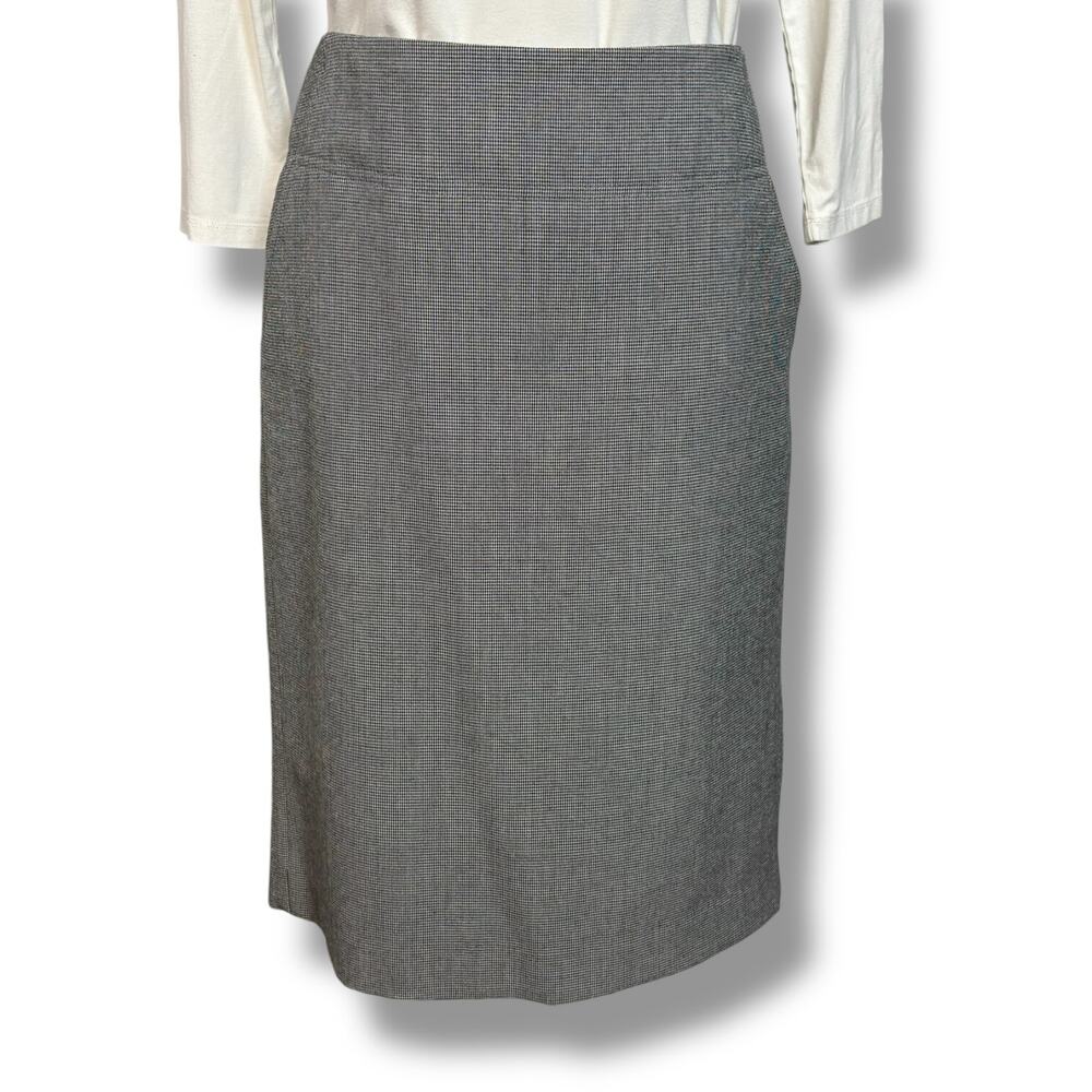 Rafaella Micro Houndstooth Pencil Skirt with Back Slit-Size 8